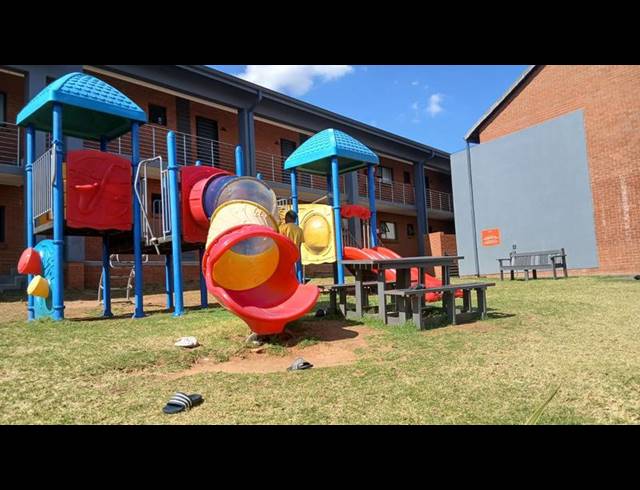 2 BEDROOM APARTMENT FOR SALE IN REMBRANDT PARK